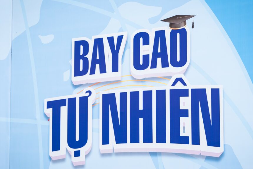 LỄ TRAO BẰNG TỐT NGHIỆP CỬ NHÂN KHOA HỌC THÁNG 07/2024